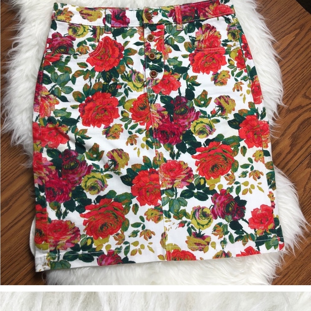 Anthro Maeve floral denim pencil skirt size 10